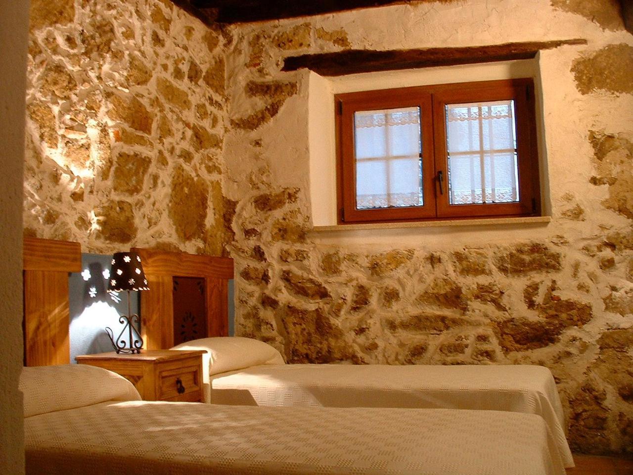 קנדלריו Apartamentos Rurales La Antigua Fonda חדר תמונה