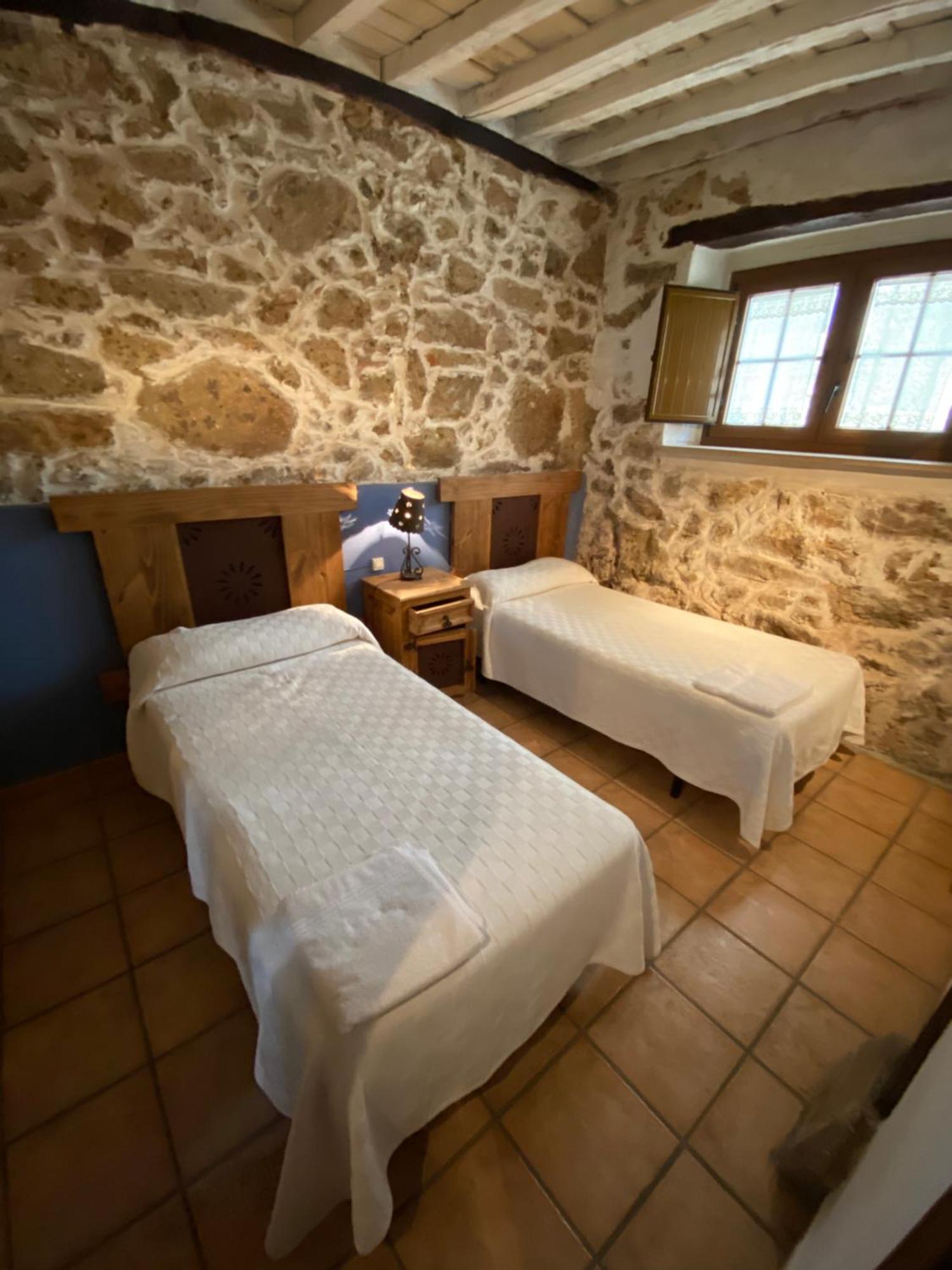 קנדלריו Apartamentos Rurales La Antigua Fonda מראה חיצוני תמונה