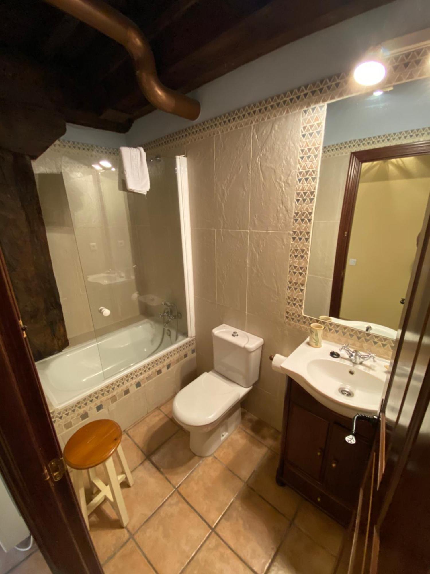 קנדלריו Apartamentos Rurales La Antigua Fonda מראה חיצוני תמונה